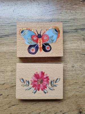Tampon fleurs et papillon mini