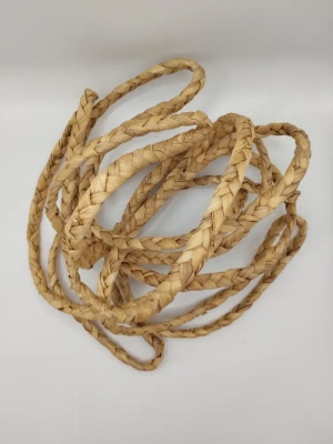 Corde tressée en paille mini