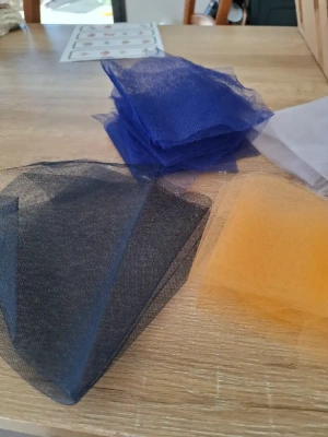 Lot de chutes de tulle — image 1