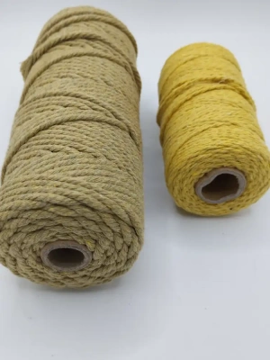 Macramé or mat et jaune mini