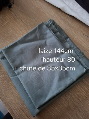 Coupon de satin de coton gris/vert — image 1
