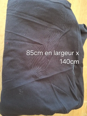 Jersey bleu marine très souple — image 1