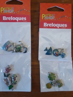 Breloques émaillées mini