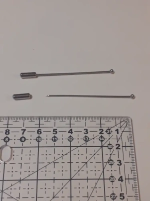 Lot 2 fibules / épingles — image 1