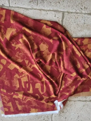 Voile, motifs, moutarde et bordeaux mini