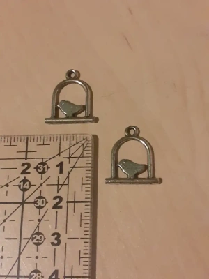 Lot 2 charm's oiseau — image 1