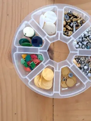 Lot perles et fils pour bijoux mini