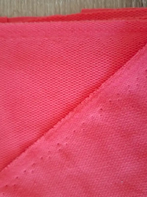 Coupon de maille texturée effet nid d'abeille — image 1