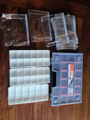 4 boîtes de rangement pour DIY+ 11 sachets zippés — image 1